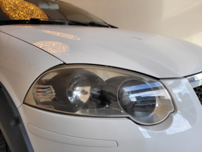 PALIO 1.6 TREKKING WEEKEND 16V FLEX 4P MANUAL - 2014 - CANELA
