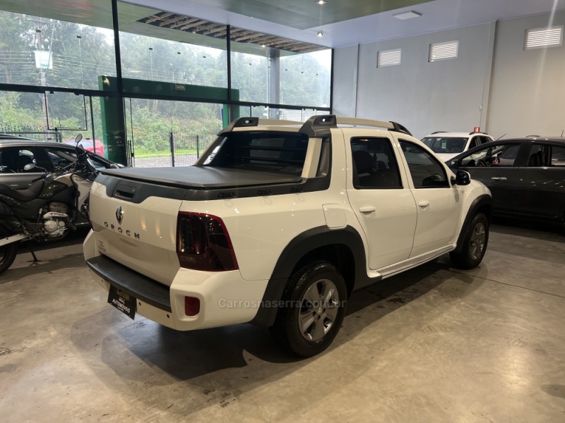 OROCH 1.6 16V DYNAMIQUE FLEX 4P MANUAL - 2017 - CAXIAS DO SUL