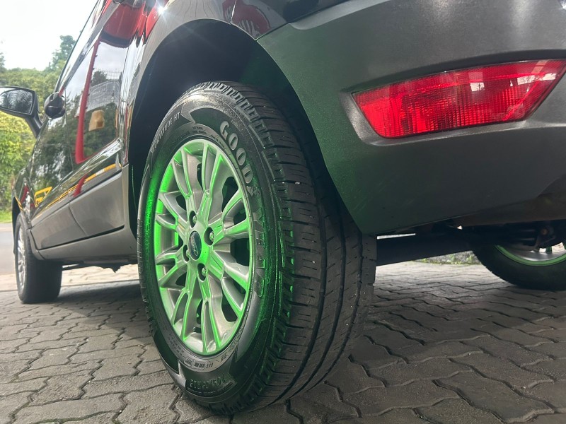 ECOSPORT 1.6 SE 16V FLEX 4P MANUAL - 2014 - TRêS COROAS