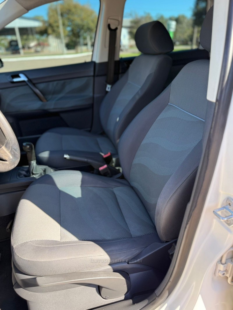 POLO 1.6 MI 8V FLEX 4P MANUAL - 2012 - BROCHIER