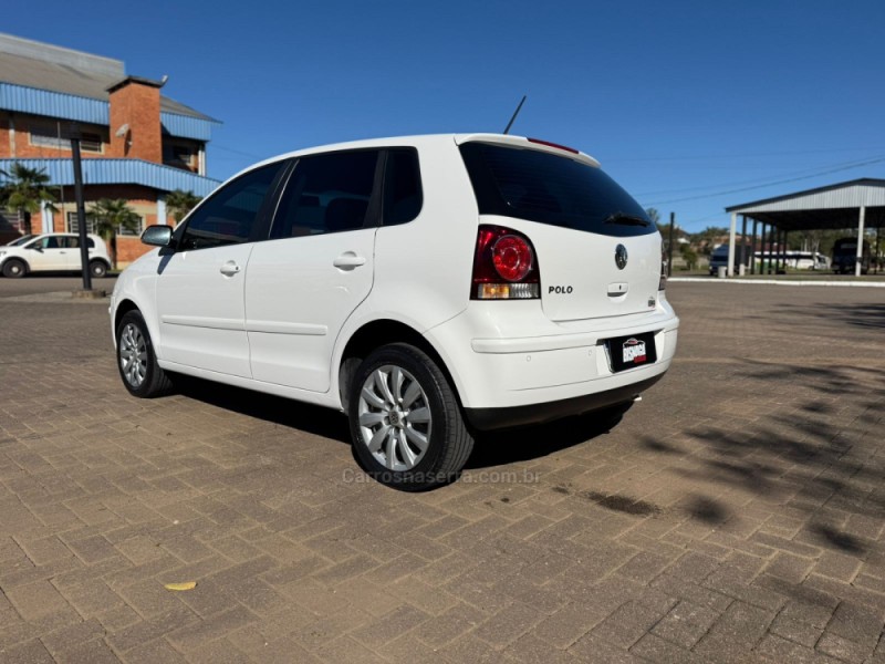 POLO 1.6 MI 8V FLEX 4P MANUAL - 2012 - BROCHIER