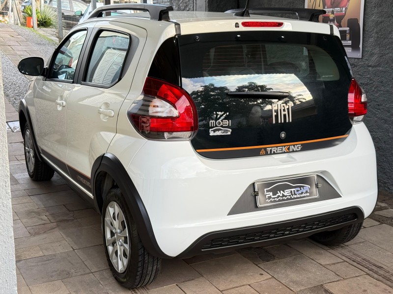 MOBI 1.0 TREKKING 8V FLEX 4P MANUAL - 2024 - FARROUPILHA