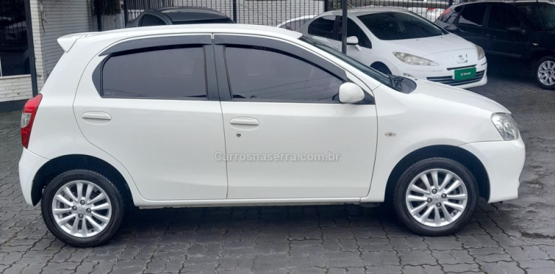 ETIOS 1.5 XLS 16V FLEX 4P MANUAL - 2013 - CAXIAS DO SUL