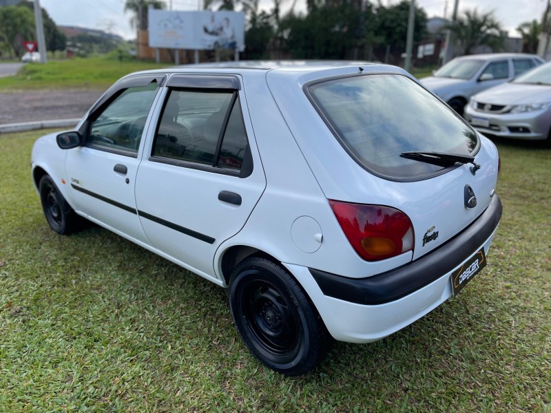 FIESTA 1.0 MPI GL CLASS 8V GASOLINA 4P MANUAL - 2000 - BOM PRINCíPIO