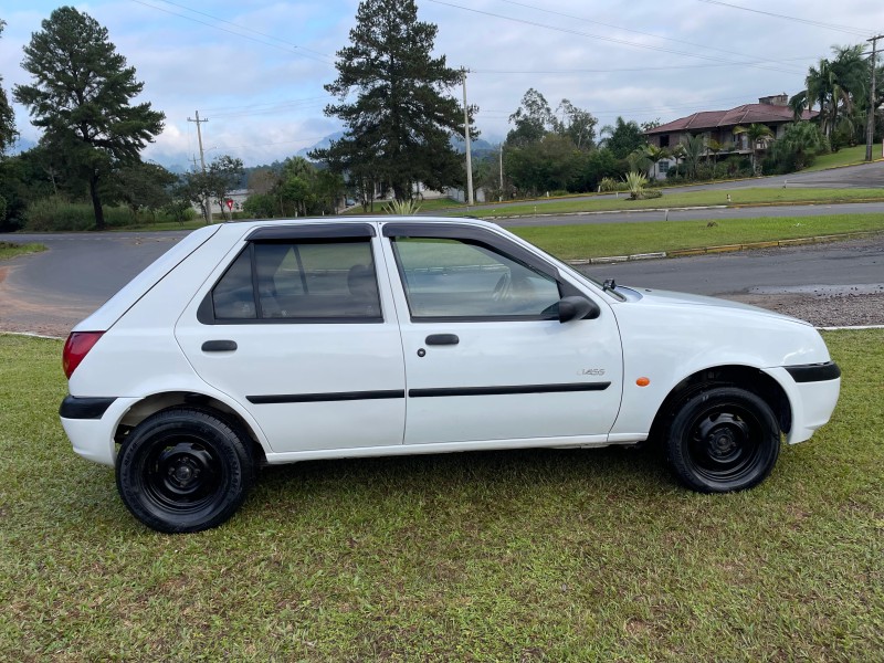 FIESTA 1.0 MPI GL CLASS 8V GASOLINA 4P MANUAL - 2000 - BOM PRINCíPIO