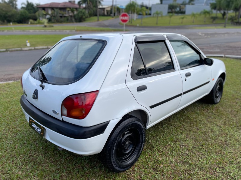 FIESTA 1.0 MPI GL CLASS 8V GASOLINA 4P MANUAL - 2000 - BOM PRINCíPIO