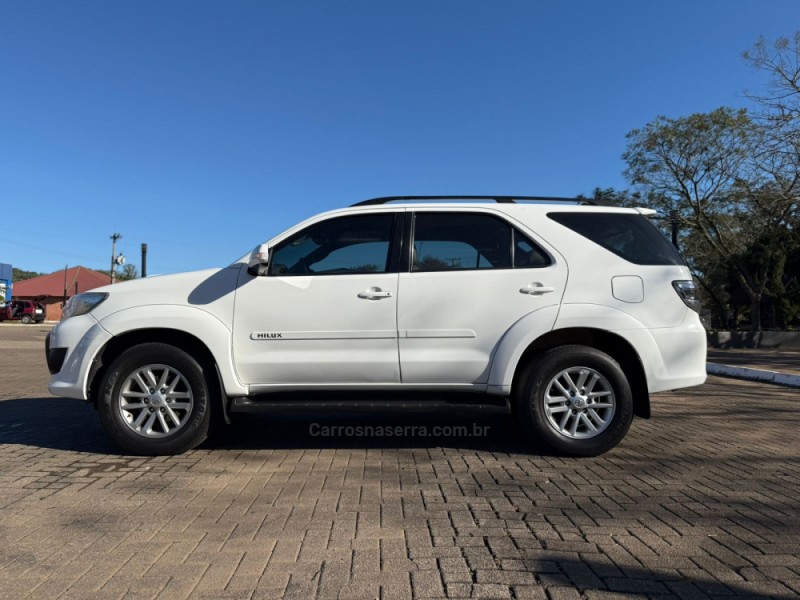 HILUX SW4 3.0 SRV 4X4 7 LUGARES 16V TURBO INTERCOOLER DIESEL 4P AUTOMÁTICO - 2012 - BROCHIER