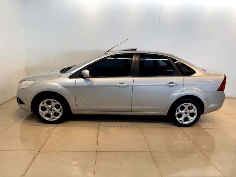 FOCUS 2.0 TITANIUM 16V FLEX 4P AUTOMÁTICO - 2011 - CASCA