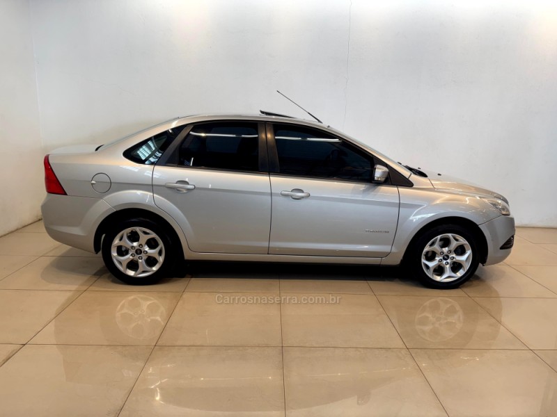 FOCUS 2.0 TITANIUM 16V FLEX 4P AUTOMÁTICO - 2011 - CASCA