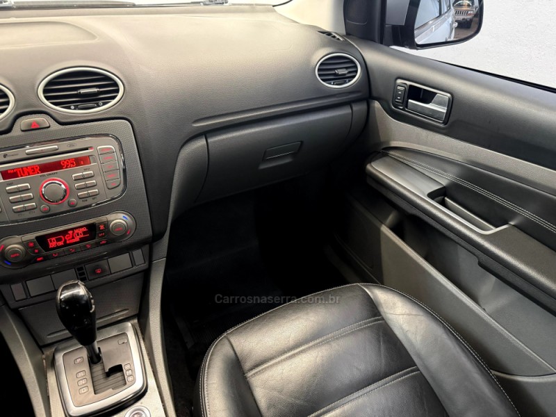 FOCUS 2.0 TITANIUM 16V FLEX 4P AUTOMÁTICO - 2011 - CASCA