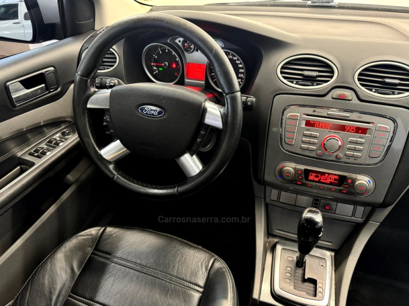 FOCUS 2.0 TITANIUM 16V FLEX 4P AUTOMÁTICO - 2011 - CASCA