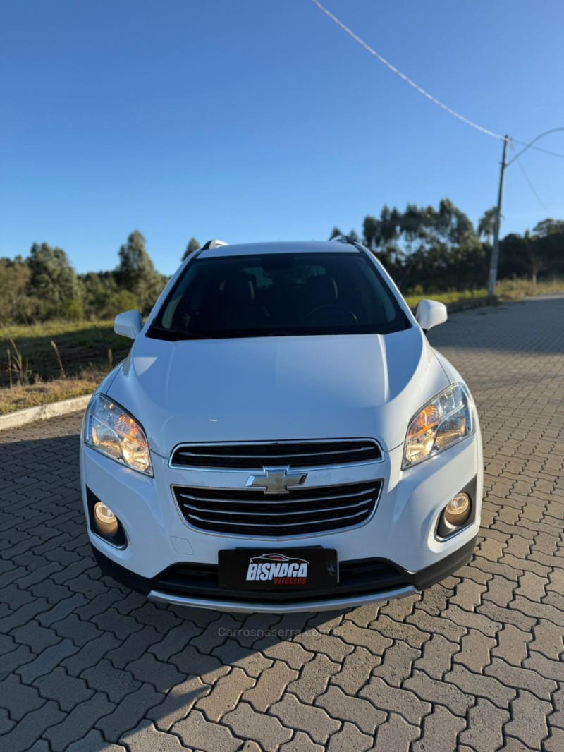 TRACKER 1.8 MPFI LT 4X2 16V FLEX 4P AUTOMÁTICO - 2016 - BROCHIER