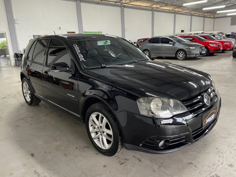 GOLF 1.6 MI SPORTLINE 8V FLEX 4P MANUAL - 2010 - BOM PRINCíPIO