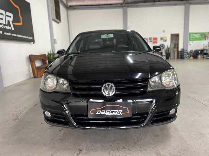 GOLF 1.6 MI SPORTLINE 8V FLEX 4P MANUAL - 2010 - BOM PRINCíPIO
