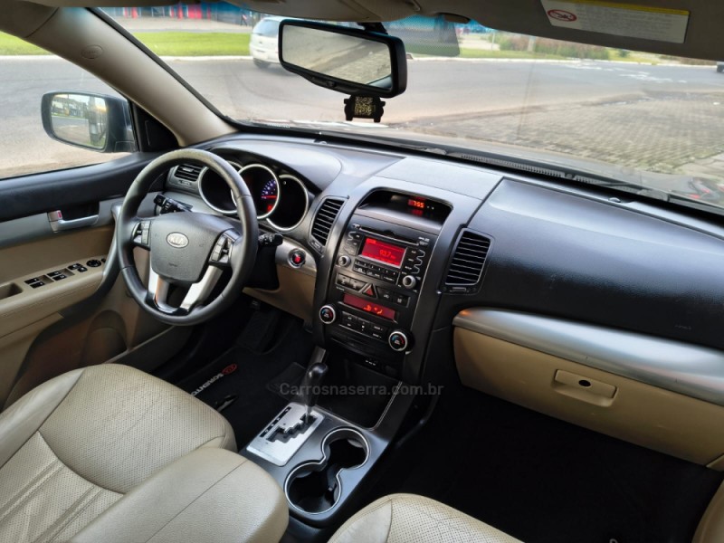 SORENTO 3.5 S.558 V6 4X2 24V GASOLINA 4P AUTOMÁTICO - 2011 - NOVO HAMBURGO