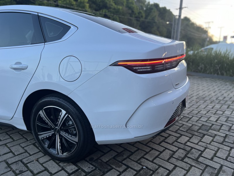 KING 1.5 DM-I PHEV GS AUTOMÁTICO - 2025 - CAMPO BOM