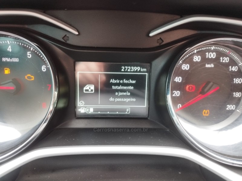ONIX 1.0 LT 12V FLEX 4P MANUAL - 2020 - NOVO HAMBURGO