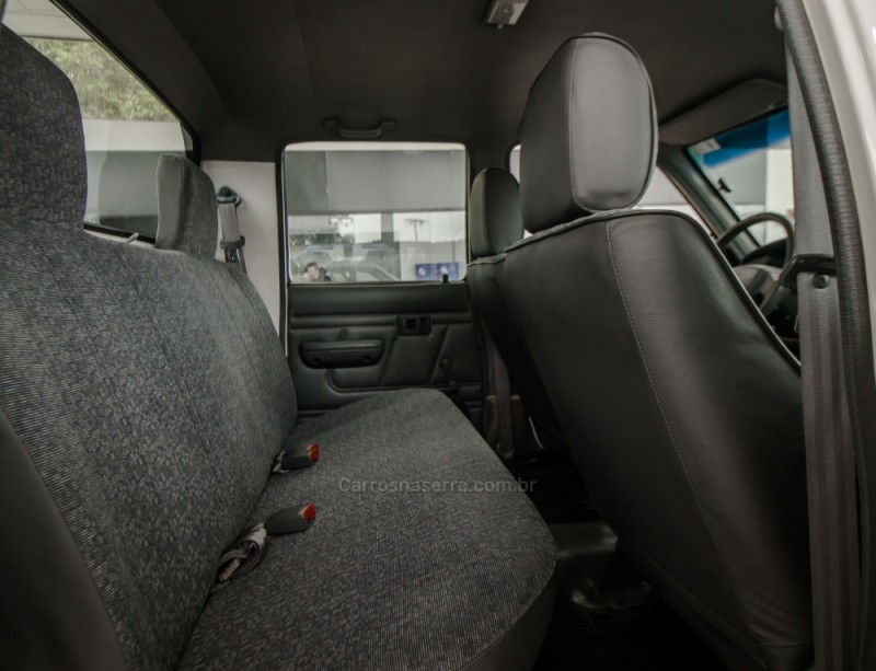 HILUX 3.0 DX 4X2 CD 16V DIESEL 4P MANUAL - 2003 - NOVO HAMBURGO