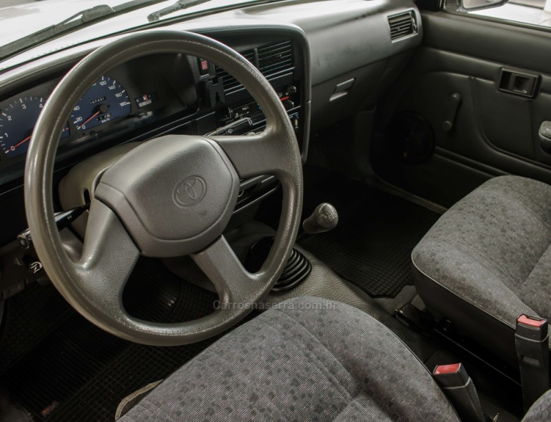 HILUX 3.0 DX 4X2 CD 16V DIESEL 4P MANUAL - 2003 - NOVO HAMBURGO
