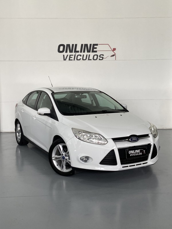 FOCUS 2.0 SE PLUS SEDAN 16V FLEX 4P AUTOMÁTICO - 2015 - FARROUPILHA