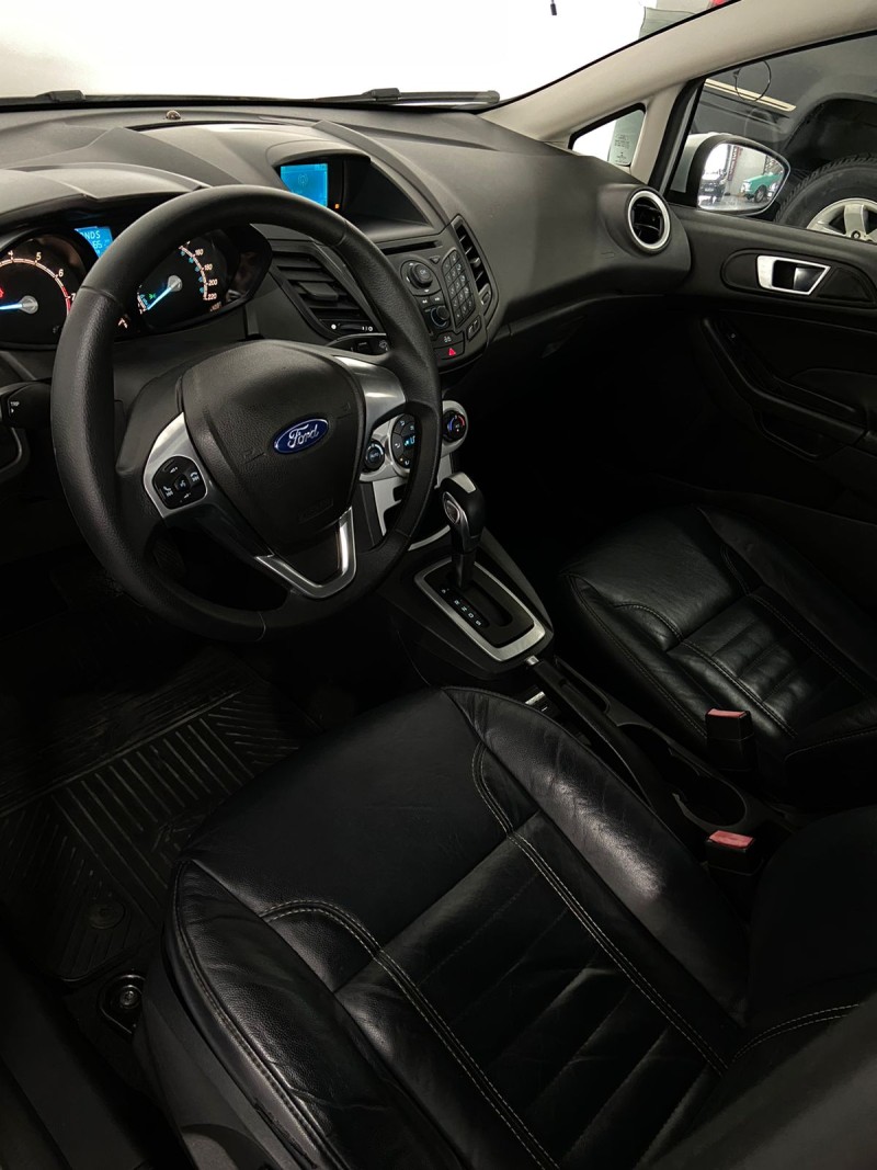 FIESTA 1.6 SE HATCH 16V FLEX 4P AUTOMÁTICO - 2015 - FARROUPILHA