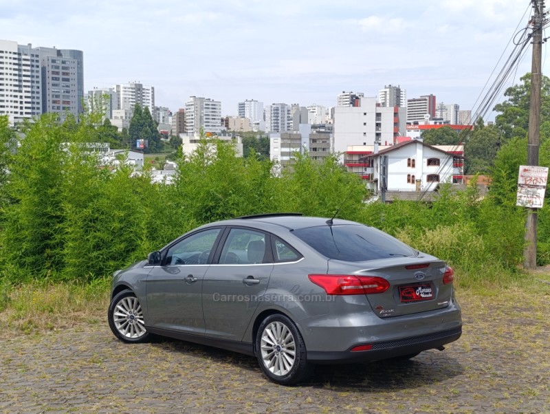 FOCUS 2.0 TITANIUM PLUS SEDAN 16V FLEX 4P AUTOMÁTICO - 2016 - CAXIAS DO SUL