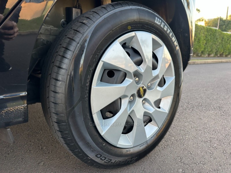 ONIX 1.4 MPFI LT 8V FLEX 4P MANUAL - 2015 - SãO LEOPOLDO