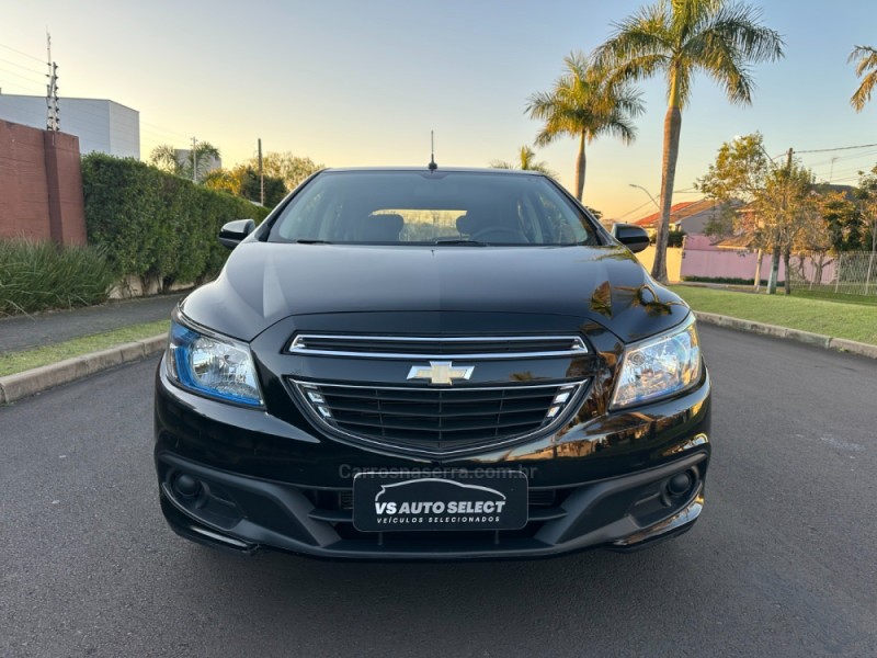 ONIX 1.4 MPFI LT 8V FLEX 4P MANUAL - 2015 - SãO LEOPOLDO