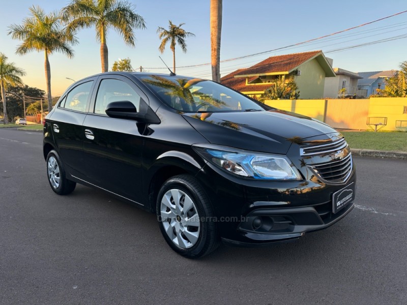 ONIX 1.4 MPFI LT 8V FLEX 4P MANUAL - 2015 - SãO LEOPOLDO