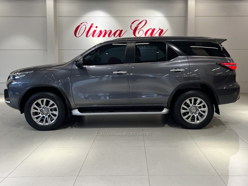 HILUX SW4 2.8 SRX 4X4 7 LUGARES 16V TURBO INTERCOOLER DIESEL 4P AUTOMÁTICO - 2021 - FLORES DA CUNHA