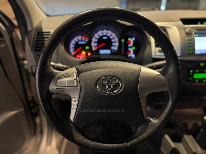 HILUX 2.7 SRV 4X4 CD 16V FLEX 4P AUTOMÁTICO - 2013 - FARROUPILHA