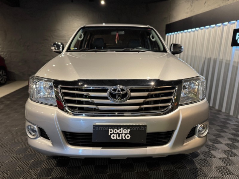 HILUX 2.7 SRV 4X4 CD 16V FLEX 4P AUTOMÁTICO - 2013 - FARROUPILHA