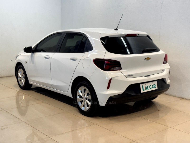 ONIX 1.0 LT 12V FLEX 4P MANUAL - 2023 - CASCA