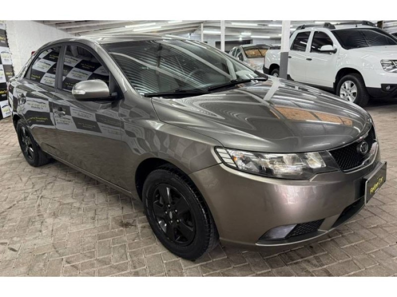 CERATO 1.6 EX SEDAN 16V GASOLINA 4P MANUAL - 2010 - CAXIAS DO SUL