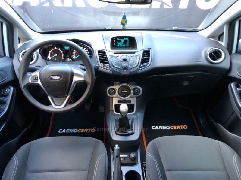 FIESTA 1.6 SE HATCH 16V FLEX 4P MANUAL - 2015 - NOVO HAMBURGO