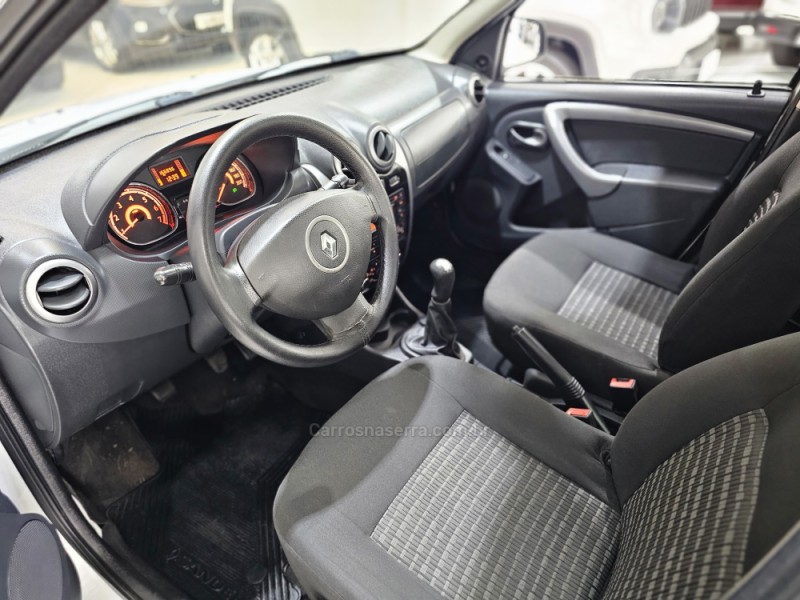 SANDERO 1.6 EXPRESSION 8V FLEX 4P MANUAL - 2014 - SAPUCAIA DO SUL