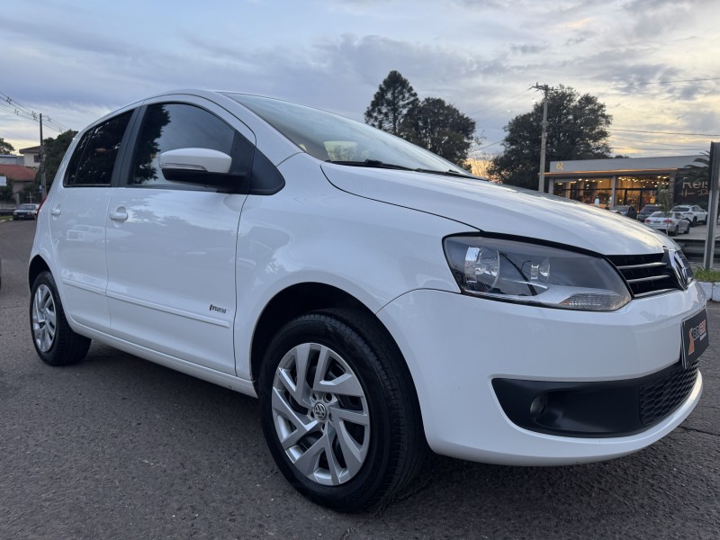 FOX 1.6 MI 8V FLEX 4P MANUAL - 2013 - DOIS IRMãOS