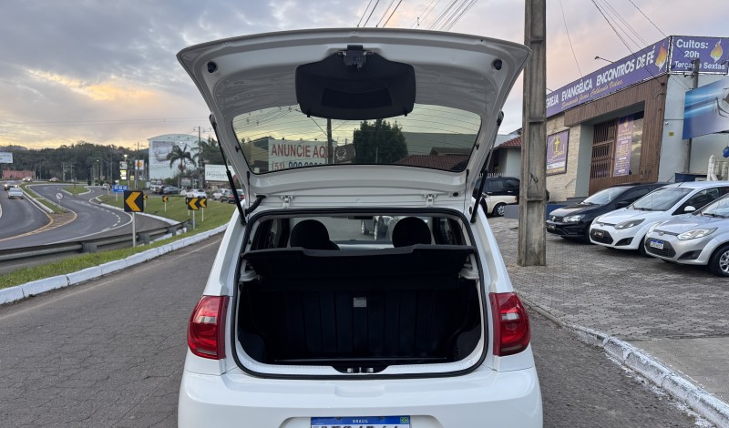 FOX 1.6 MI 8V FLEX 4P MANUAL - 2013 - DOIS IRMãOS