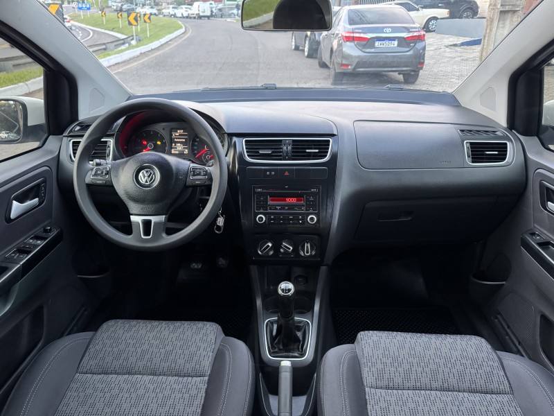 FOX 1.6 MI 8V FLEX 4P MANUAL - 2013 - DOIS IRMãOS