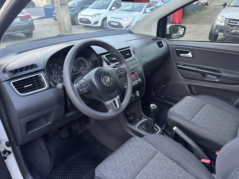 FOX 1.6 MI 8V FLEX 4P MANUAL - 2013 - DOIS IRMãOS