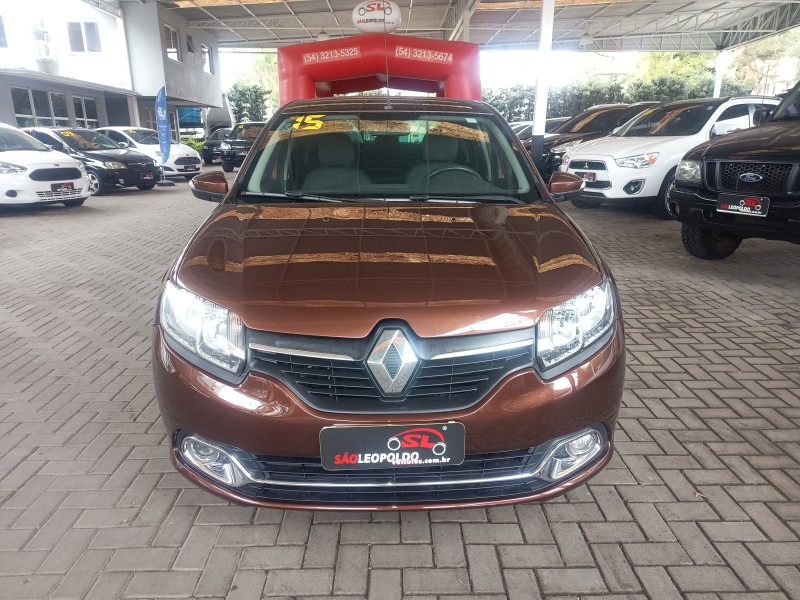 LOGAN 1.6 DYNAMIQUE 8V FLEX 4P MANUAL - 2015 - CAXIAS DO SUL