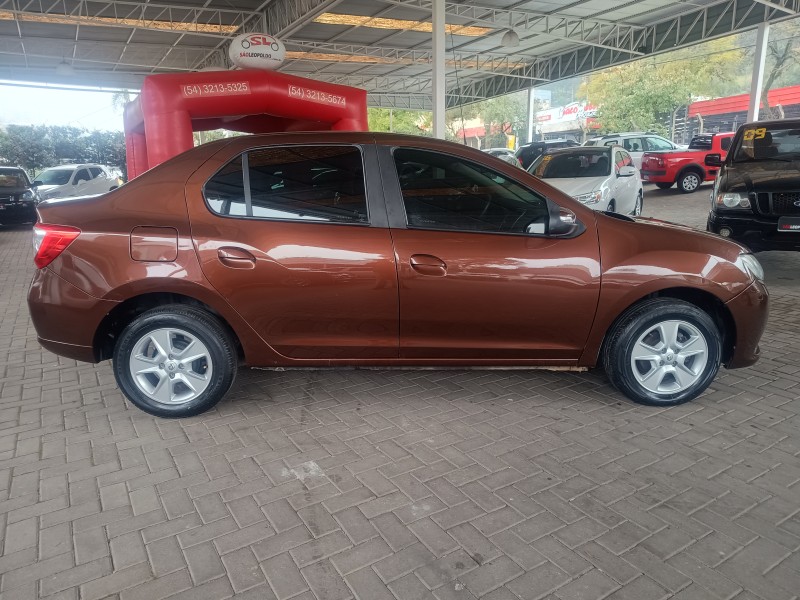 LOGAN 1.6 DYNAMIQUE 8V FLEX 4P MANUAL - 2015 - CAXIAS DO SUL