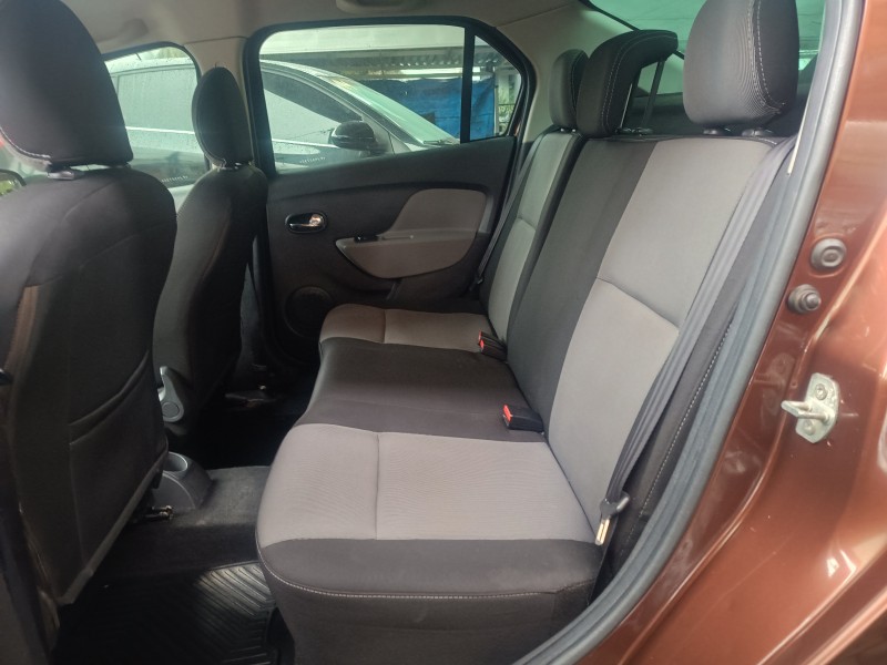 LOGAN 1.6 DYNAMIQUE 8V FLEX 4P MANUAL - 2015 - CAXIAS DO SUL