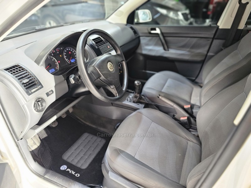 POLO SEDAN 1.6 MI 8V FLEX 4P MANUAL - 2009 - SAPUCAIA DO SUL