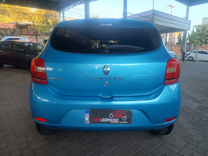 SANDERO 1.0 AUTHENTIQUE 8V FLEX 4P MANUAL - 2015 - CAXIAS DO SUL