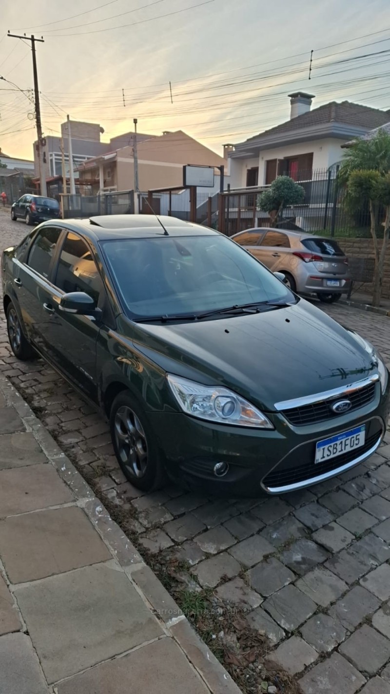FOCUS 2.0 TITANIUM PLUS 16V FLEX 4P AUTOMÁTICO - 2011 - BENTO GONçALVES