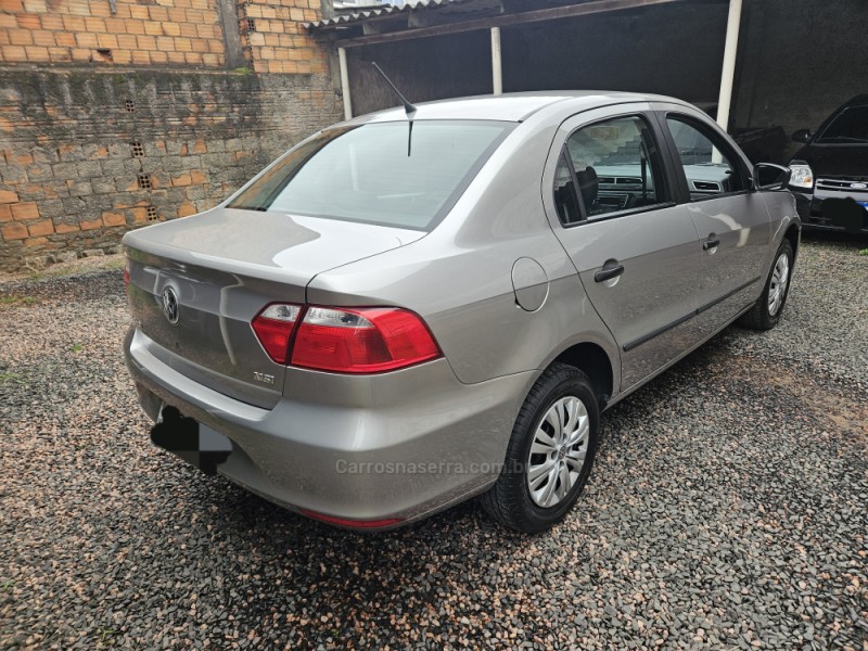 VOYAGE 1.6 MI TRENDLINE 8V FLEX 4P MANUAL - 2017 - PICADA CAFé