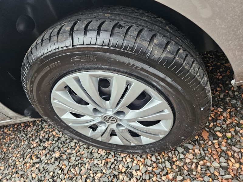 VOYAGE 1.6 MI TRENDLINE 8V FLEX 4P MANUAL - 2017 - PICADA CAFé