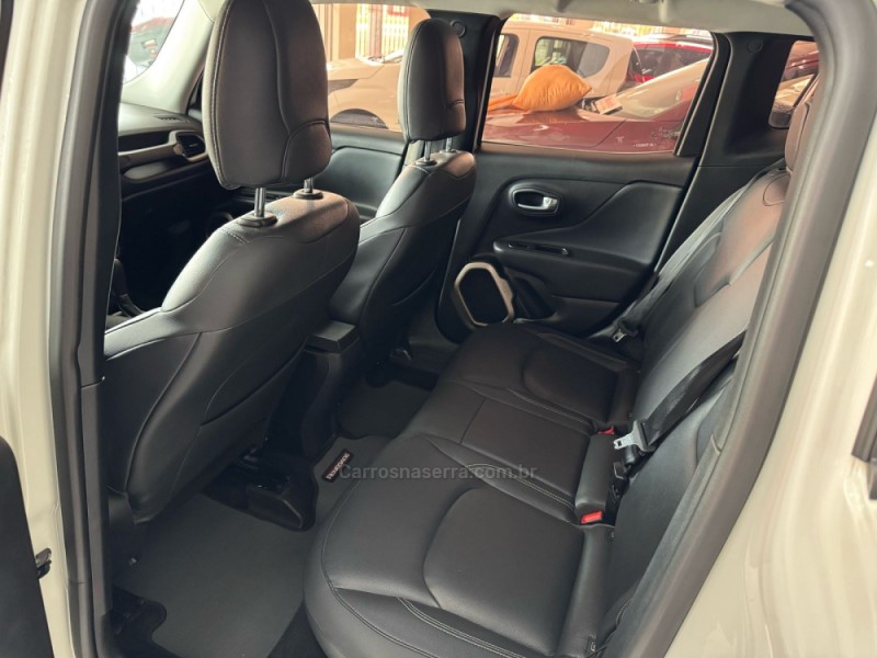 RENEGADE 1.8 16V FLEX LONGITUDE 4P AUTOMÁTICO - 2018 - CAXIAS DO SUL