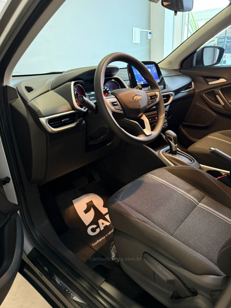 TRACKER 1.0 12V LT TURBO FLEX 4P AUTOMÁTICO - 2024 - LAJEADO